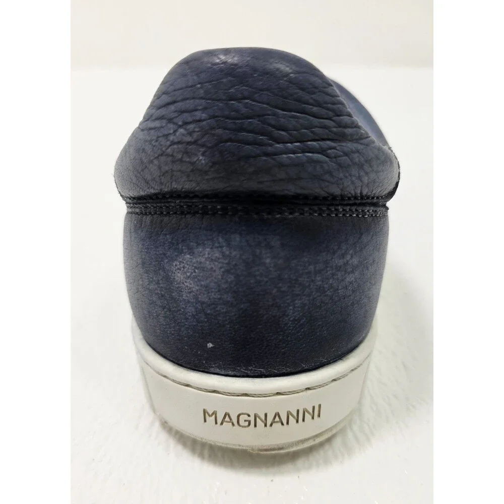 Magnanni Leve Navy Fashion Sneakers size 8.5 Broken In Leather